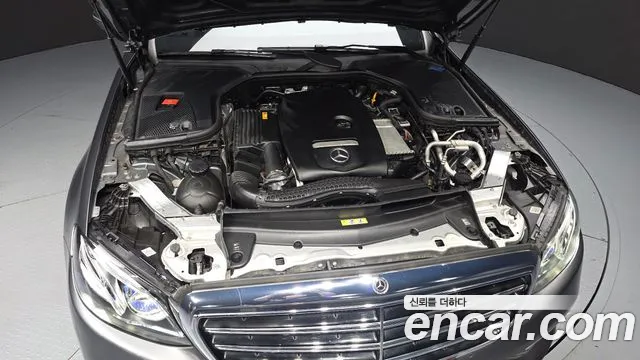 Mercedes-Benz E-Класс 2018 thumb 5