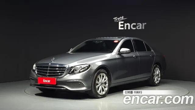 Mercedes-Benz E-Класс 2018 thumb 12