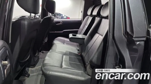 KG_Mobility_Ssangyong KORANDO 2017 thumb 11