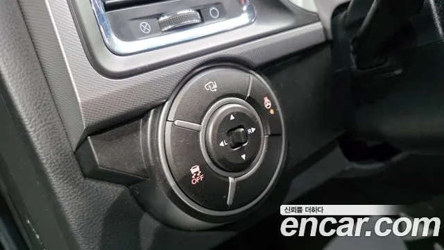 KG_Mobility_Ssangyong KORANDO 2017 thumb 12