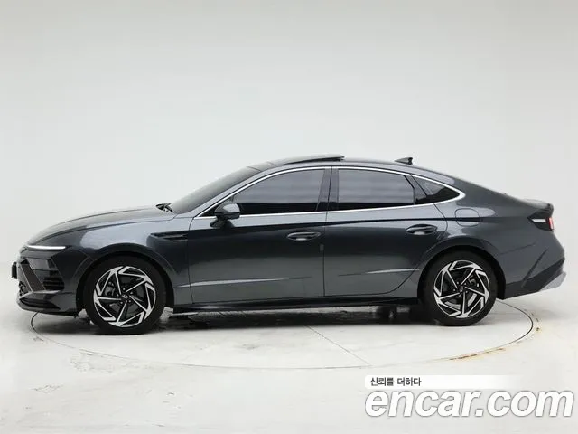 Hyundai Sonata 2023 thumb 3