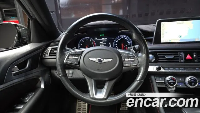 Genesis G70 2018 thumb 12