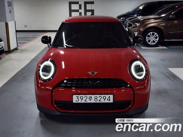 Mini Hatch 2024 thumb 3