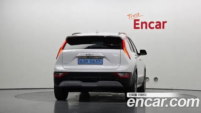 Kia Niro 2022 thumb 4