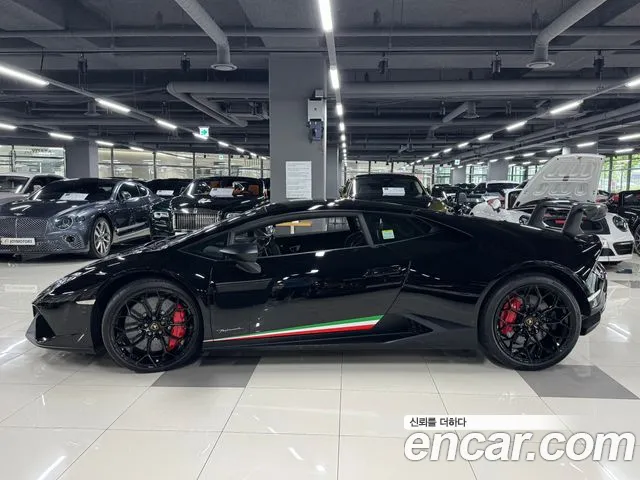 Lamborghini Huracan 2018 thumb 2