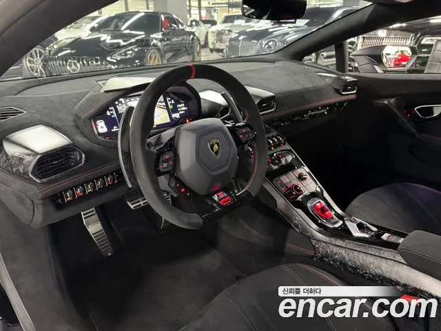 Lamborghini Huracan 2018 thumb 4