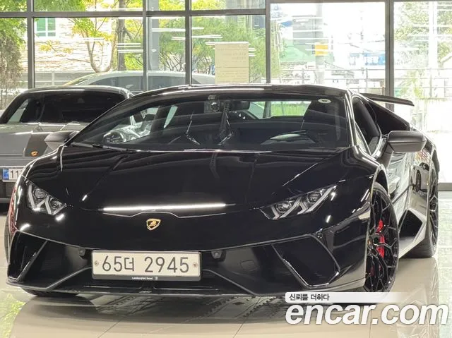 Lamborghini Huracan 2018 thumb 12