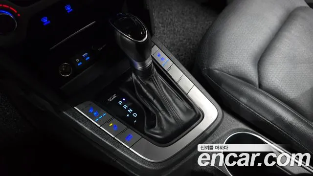 Hyundai Avante 2017 thumb 9
