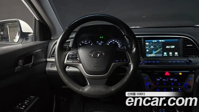 Hyundai Avante 2017 thumb 12