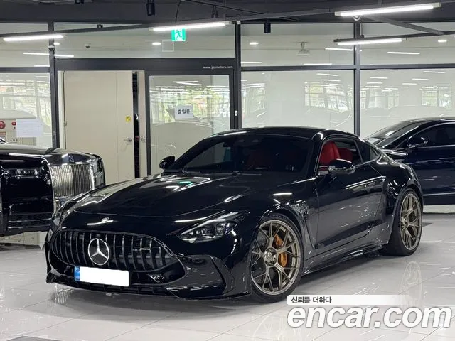 Mercedes-Benz AMG GT 2026 thumb 3