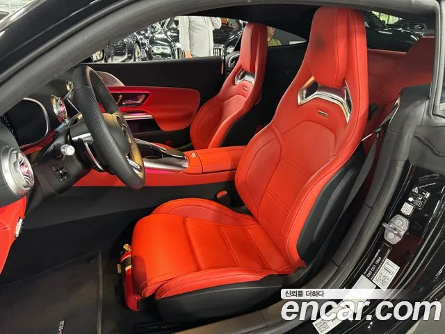 Mercedes-Benz AMG GT 2026 thumb 8