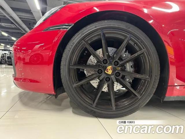 Porsche 911 2024 thumb 5