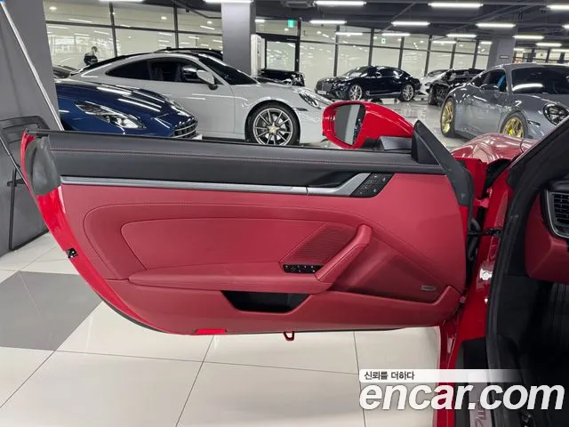 Porsche 911 2024 thumb 9