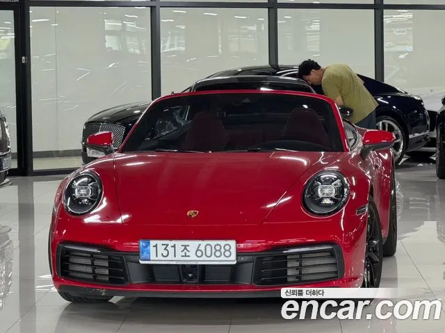 Porsche 911 2024 thumb 12