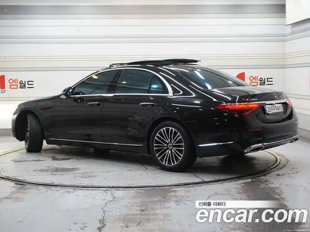 Mercedes-Benz S-Класс 2023 thumb 4