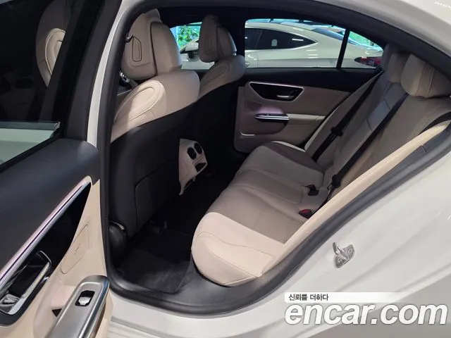 Mercedes-Benz C-Класс 2025 thumb 10