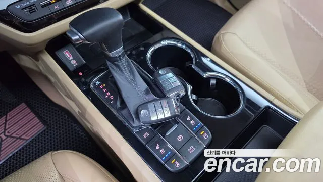 Kia Carnival 2018 thumb 9