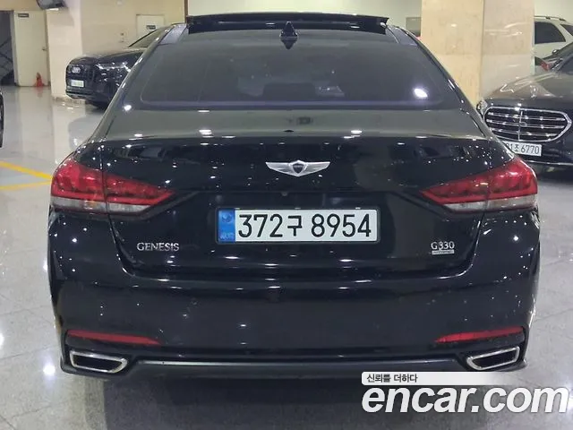 Hyundai Genesis 2016 thumb 3