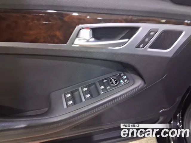 Hyundai Genesis 2016 thumb 8