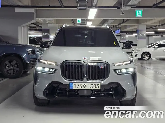 BMW X7 2022 thumb 2