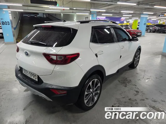 Kia Stonic 2017 thumb 2