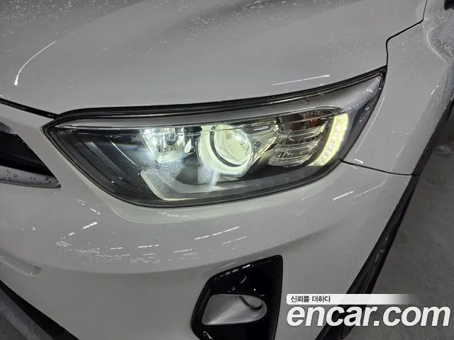 Kia Stonic 2017 thumb 10