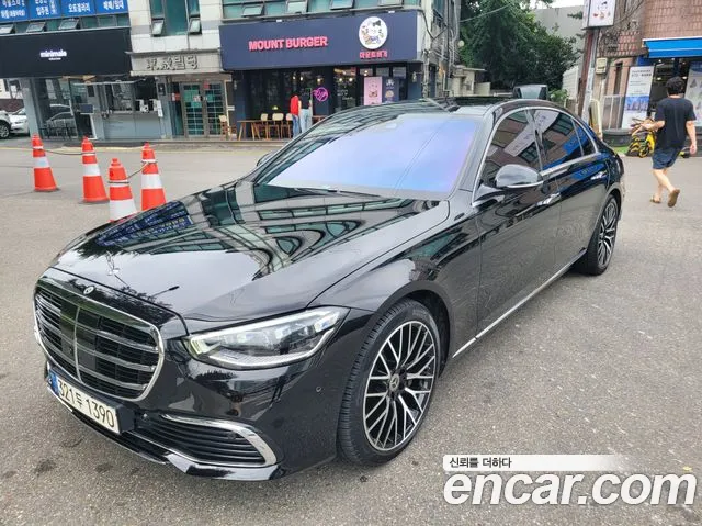 Mercedes-Benz S-Класс 2022 thumb 3