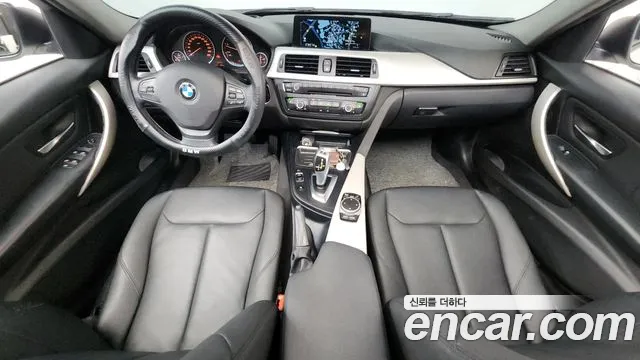 BMW 3-Series 2015 thumb 7