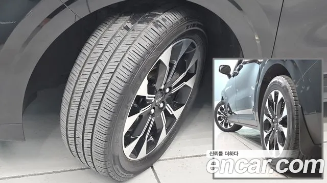 Kia Carnival 2021 thumb 5