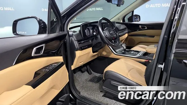 Kia Carnival 2021 thumb 10