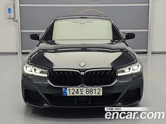 BMW 5 серии 2021 thumb 2