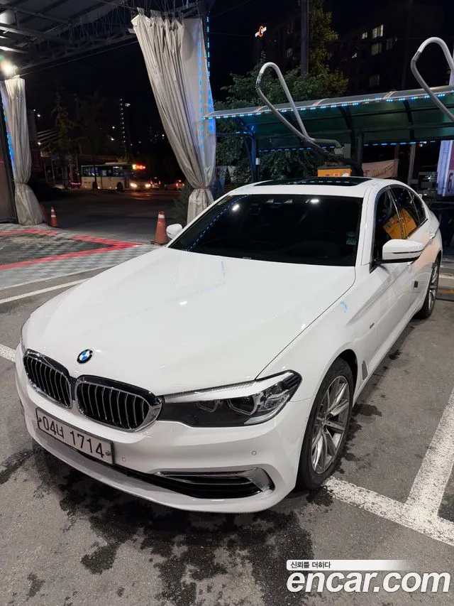 BMW 5 серии 2018 thumb 3