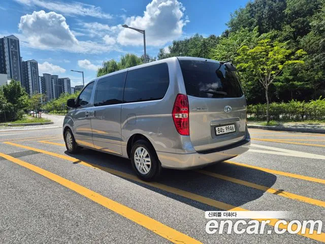 Hyundai Starex 2015 thumb 4