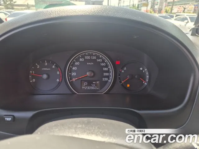 Hyundai Starex 2015 thumb 9