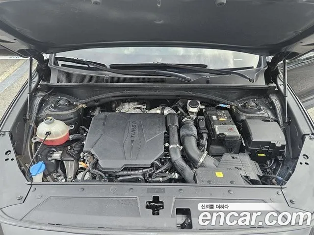 Hyundai Santa Fe 2023 thumb 6
