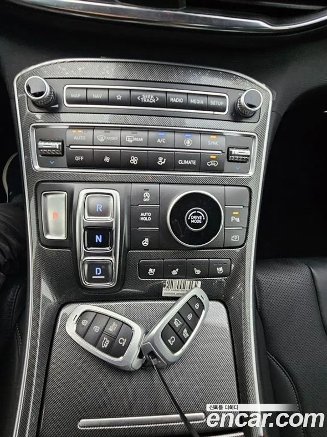 Hyundai Santa Fe 2023 thumb 9