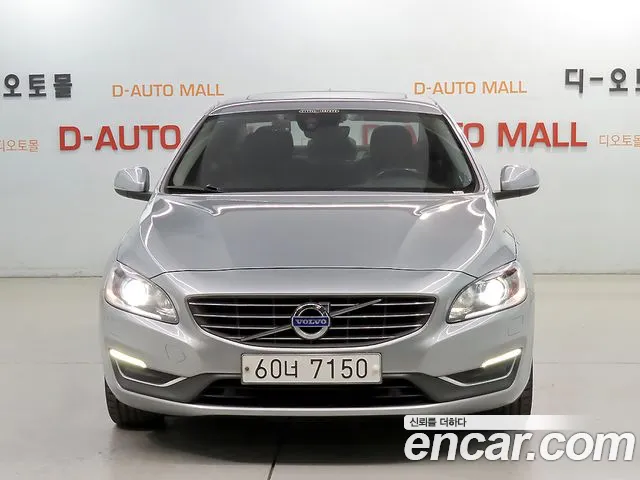 Volvo S60 2014 thumb 2