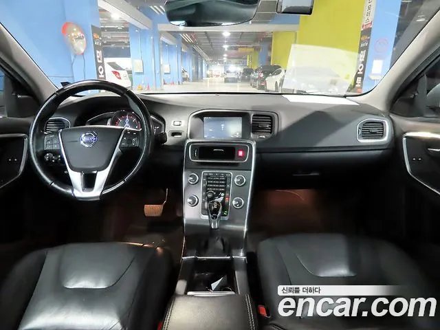 Volvo S60 2014 thumb 5