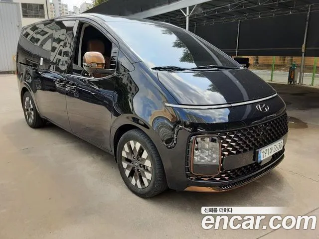 Hyundai Staria 2022 thumb 3