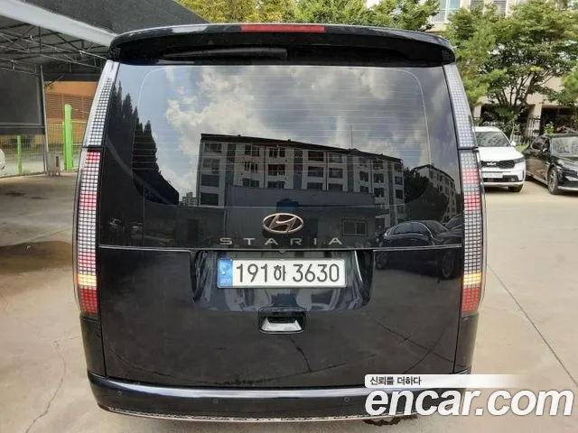 Hyundai Staria 2022 thumb 4