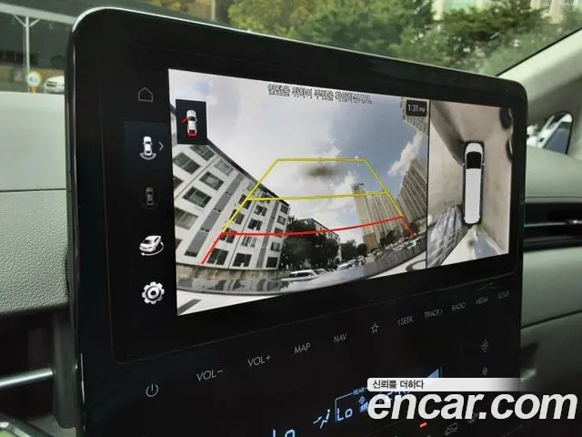Hyundai Staria 2022 thumb 9