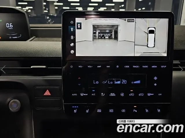 Hyundai Staria 2021 thumb 10