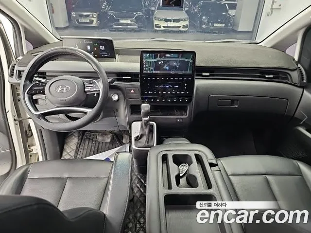 Hyundai Staria 2021 thumb 11