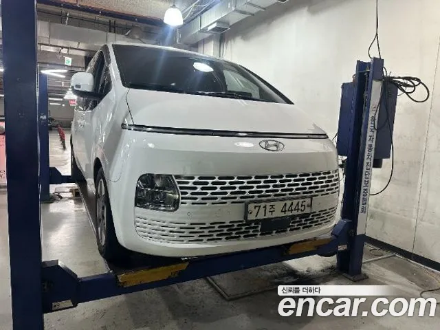 Hyundai Staria 2021 thumb 8