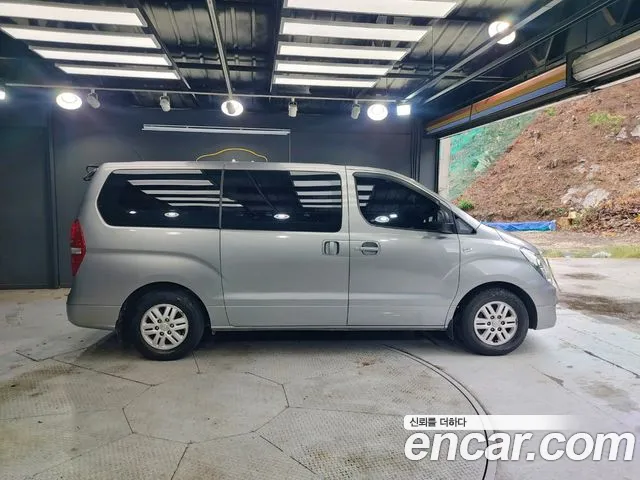 Hyundai Starex 2017 thumb 4