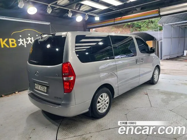 Hyundai Starex 2017 thumb 5