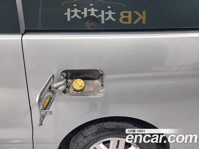 Hyundai Starex 2017 thumb 9