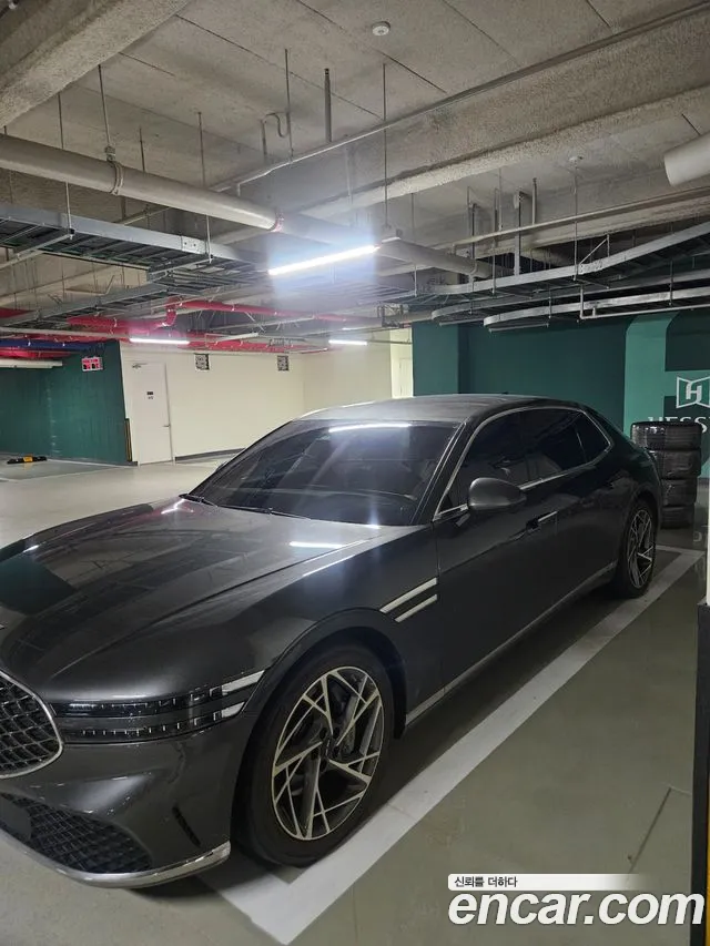 Genesis G90 2022 thumb 3