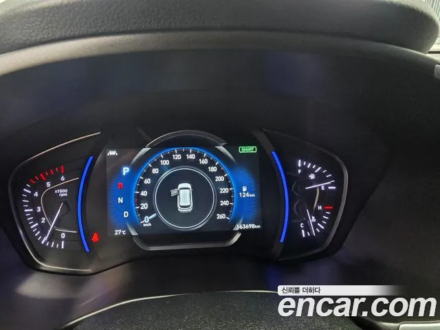 Hyundai Santa Fe 2019 thumb 8