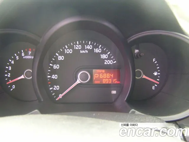 Kia Morning 2014 thumb 8